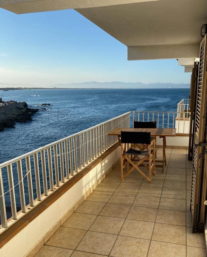 Port De'N Perris Lägenhet L' Escala Exteriör bild