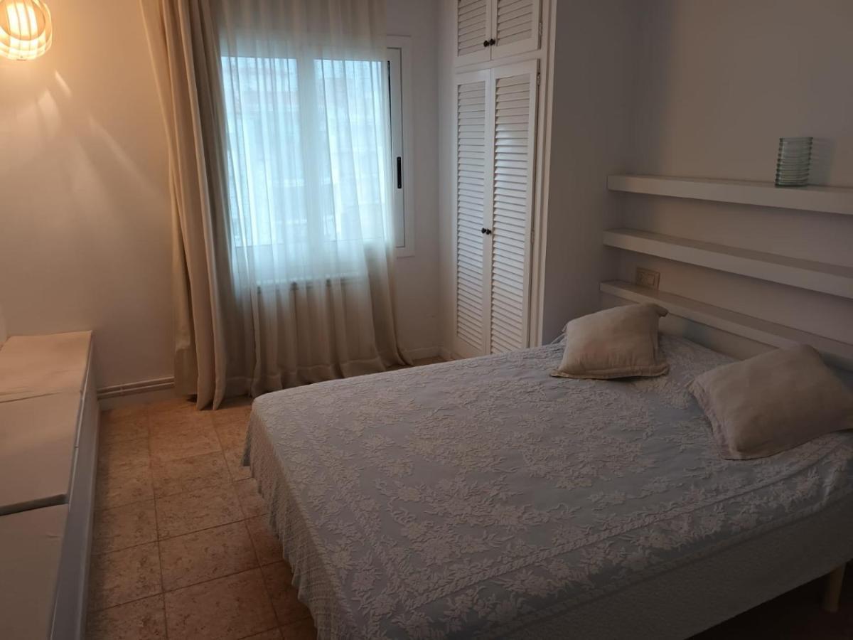 Port De'N Perris Lägenhet L' Escala Exteriör bild